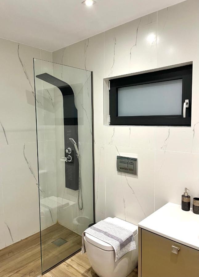 Ex-Oikia Collection Apartment Heraklion  Bagian luar foto